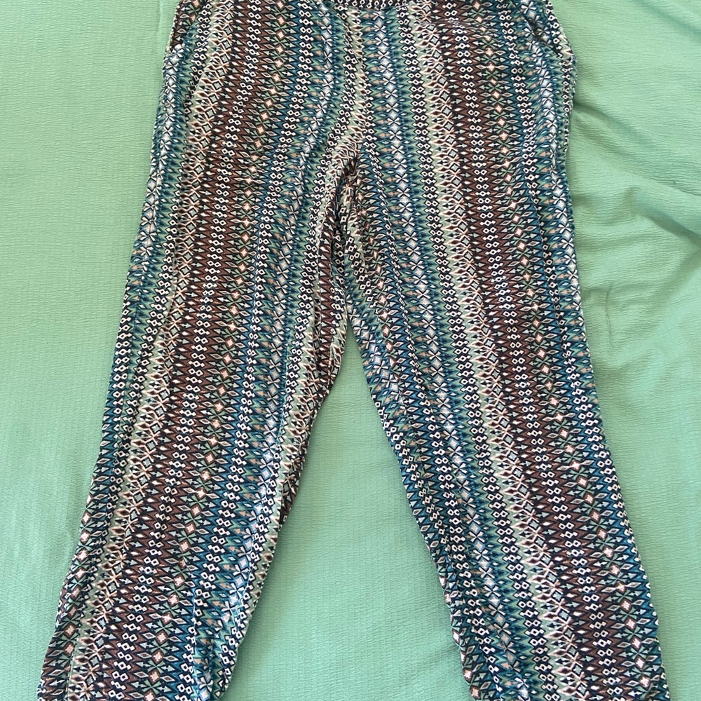 Jessica Simpson Blue and Brown Patterned Cropped Pants